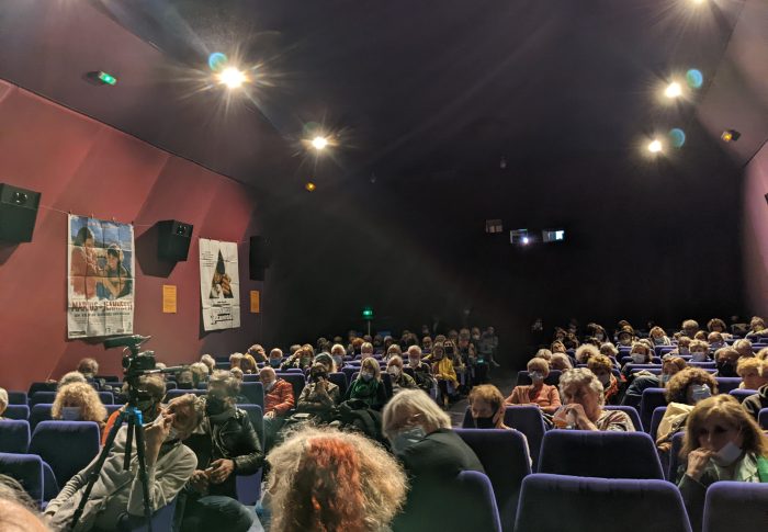 Réunion publique au cinéma Lumière, le 24 février 22
